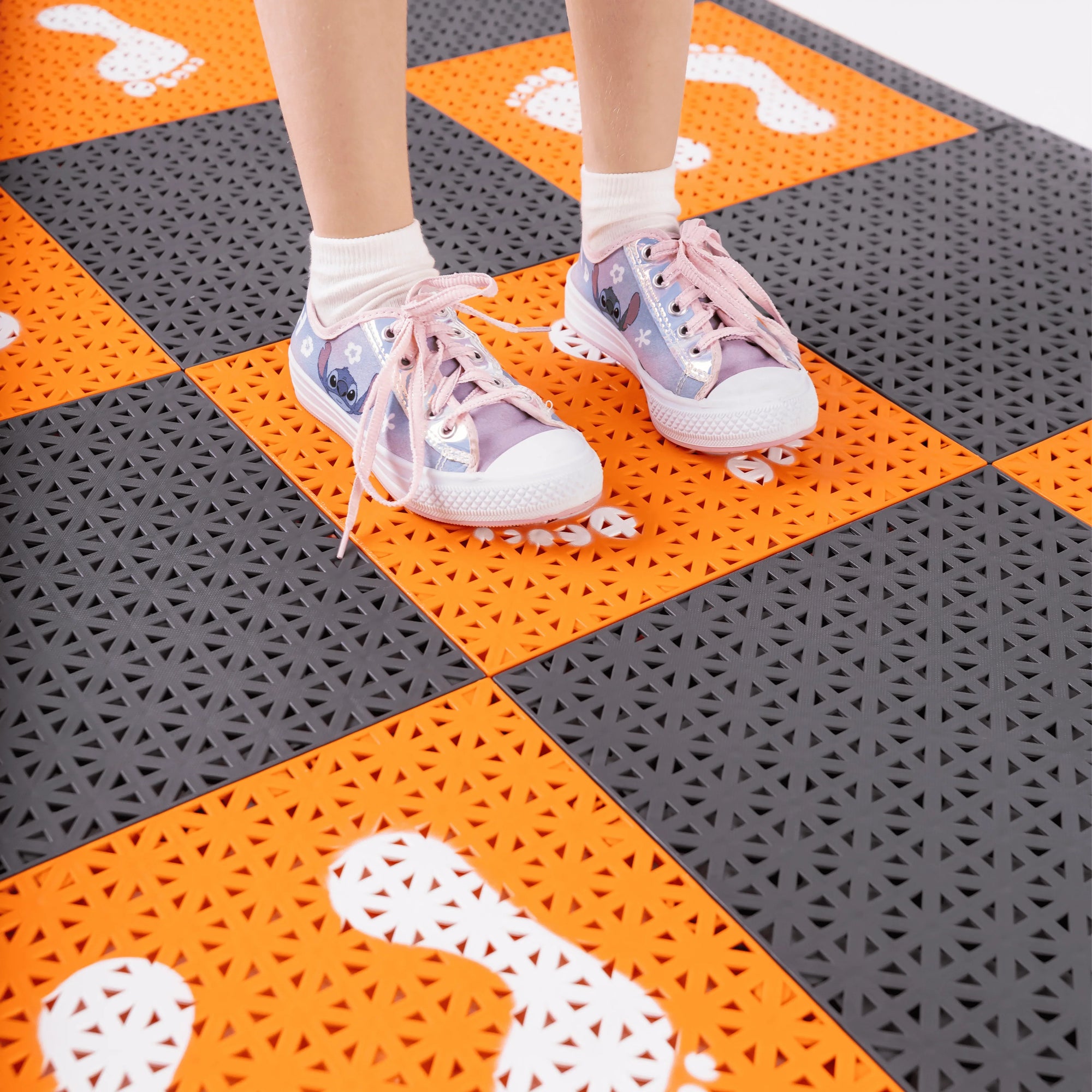 	jogo de lateralidade / piso modular vira vira / brincadeira coordenação motora / circuito motor infantil / tapete agilidade